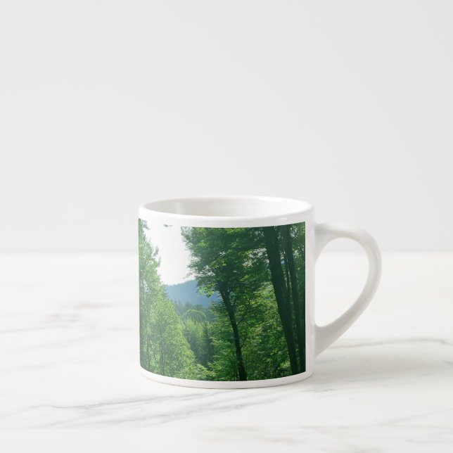 Fotografi över gröntens skogar espressomugg (Höger)