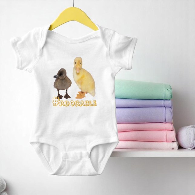 Fotografi över skadlig Gult och Grått-förslutninga T Shirt (baby body suit with template text)