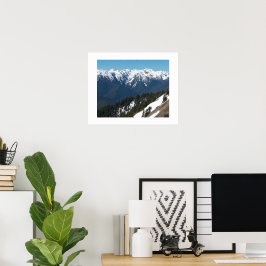 Fotografisk bild av Olympiska bergen täckta av snö Poster
