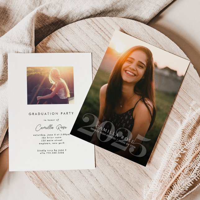 Fotoinbjudan 2023 i fetstil 2023 Studenten Inbjudningar (Bold Elegance 2025 Graduation Photo Invitation)