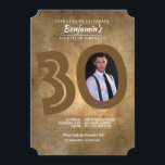 Fotoinbjudan till 30års födelsedag inbjudningar<br><div class="desc">Fira i stil med denna grymma bakgrundsinbjudan i golder och sola med ett snyggt nummer 30. Nollpunkten är utklippt och bildar ett fotofönster för ditt favoritfoto.Designad av Freepik). () Kortet är enkelt att anpassa med din text, ditt teckensnitt och ditt teckensnitt färg.() Inte exakt vad du är tittar för? Alla...</div>