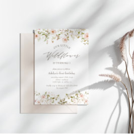 Fotoinbjudan till första födelsedag i vild Ro Baby