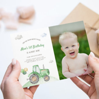Fotoinbjudan till grönt Tractor Birthday Inbjudningar
