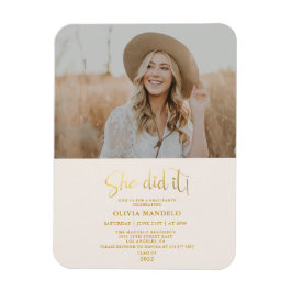 Fotoinbjudan till Modern Guld Script Grad Party M Magnet