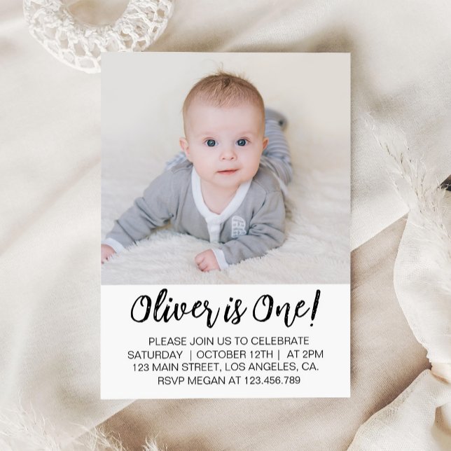 Fotoinbjudan till modern Minimal Boy Birthday Inbjudningar (Skapare uppladdad)