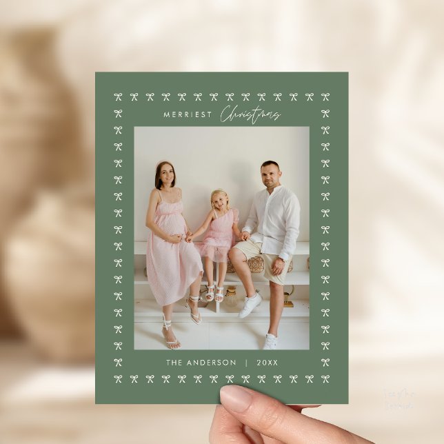 Fotojul för familjen Modern Sage Bow Mönster Vykort (Modern Bow Pattern Family Photo Classy Elegant Christmas Postcard in rustic Sage Green theme)