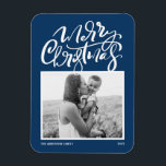 Fotojul för marinblå modern kalligrafi magnet<br><div class="desc">God jul! Skicka önskemål till familj och vänner med det här anpassadet till julgranen. Den har modern kalligrafi och ett enkelt skript på blå bakgrund. Anpassa den moderna julmagneten för kalligrafi genom att lägga till foto,  meddelande och namn. Det här moderna julkortet finns på andra bilar.</div>