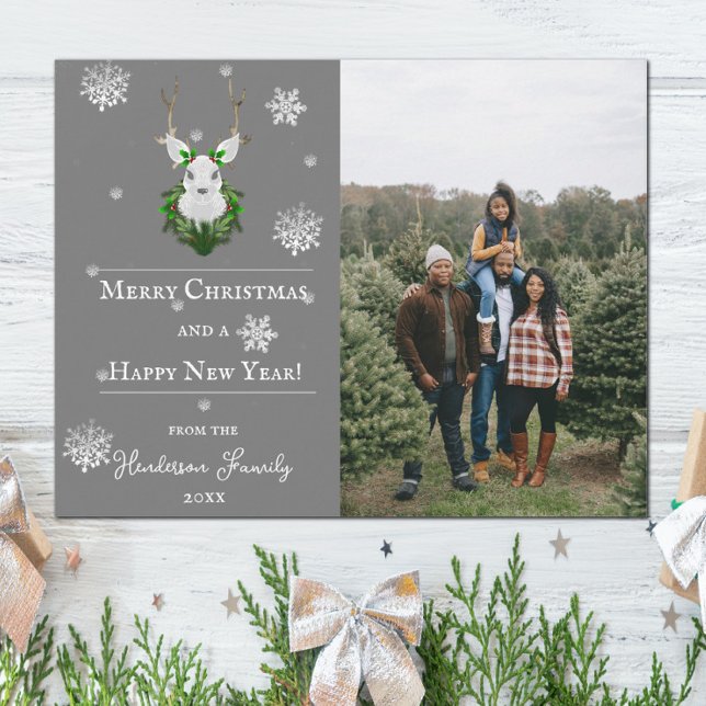 Fotokort för grått Festive Reindeer-Helgdag Julkort (Gray Festive Reindeer Holiday Photo Card)