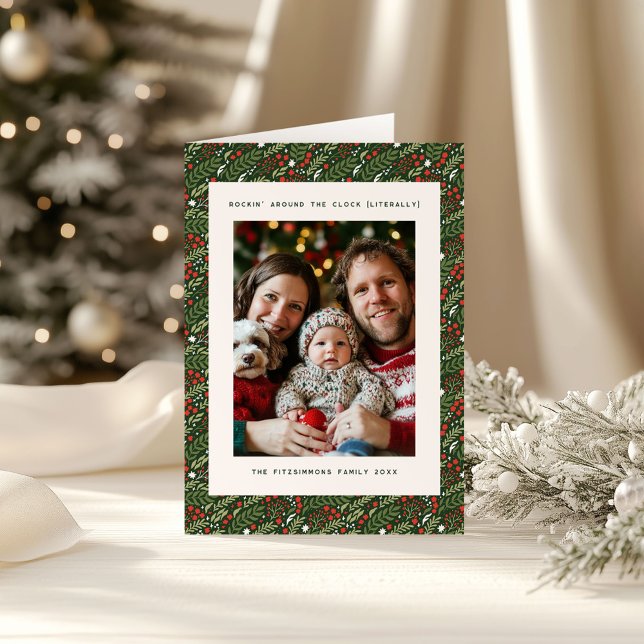 Fotokort för julfamiljen Holly Löv Helgdag Kort (Holly Leaf Christmas folded vertical photo card)