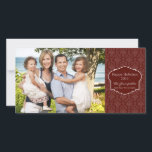 Fotokort för rött Elegant-mask Julkort<br><div class="desc">Visa upp din familj med det här elegantens fotokort,  perfekt till jul,  Hannukah eller vinter-hälsning.  Ladda upp ditt eget foto och anpassa kopian till ditt eget meddelande så att den blir din egen. Övriga tillgängliga färger.</div>