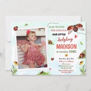 Fotoladybug 1:a födelsedagsinbjudan Flicklovebug Inbjudningar