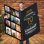 Fotomall för alla åldrar vid födelsedag<br><div class="desc">Fira din älskade 70-årsdag i stil! Det här unika jumbo-legendariska roliga kortet har en svart och guld vintage stil och anpassar sig efter namn och det år du väljer, plus dina favoritfoton på 12 bilder. Ge är en unik, minnesvärd gåva som kommer att ge ett leende till den speciella födelsedagsmannens...</div>