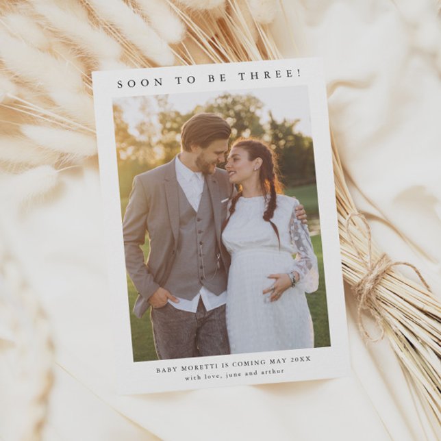 Fotomeddelande om enkel Gravid Meddelande (Simple minimalist pregnancy photo announcement card.)