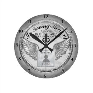 Fotomemorior i Loving Memory Round Clock Rund Klocka