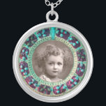 FOTOMMALL FÖR FLORENTINFLÖDEN FÖR RENAISSANCE SILVERPLÄTERAT HALSBAND<br><div class="desc">Elegant, klassisk, vibrerande Renaissance bra konst, mästerverk från Bottega della Robbia ( Florens - Italien ) på ljusbrun, gult, grönt, blått, färg.</div>