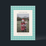 Foton för vintage Mint Teal Grönt Geometric Dots Julkort<br><div class="desc">dina semesterhälsningar i stil med det här Vintagen Mint Teal Grönt Geometric Dots Mönster Photo Helgdag Card. Det här kortet har en charmerande design med reflexinspirerade geometriska punkter i en mjuk grönt för mint teal och kombinerar klassisk elegans med en modern vrid. Anpassa den med ditt favoritfoto och ett anpassningsbar-meddelande...</div>