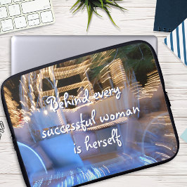 Foton för Woman Quote Script Guld Coach Laptop Fodral