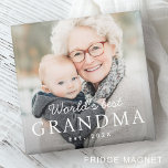 Foton från världens bästa mormor-mormor under det  magnet<br><div class="desc">Med ett häftplåster som innehåller ditt anpassningsbar-foto och texten "Världens bästa mormor" med anpassningsbar år eller annan text nedan.</div>