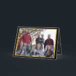 Foton i Photo Collage Family Photos Helgkort<br><div class="desc">Jul Brev Inside,  Foto på framsidan med guld-trim och 4 foton på baksidan. Bakgrund i kalkbrädet inuti med chalkboard inslag till ram till Helgdag Brev.</div>