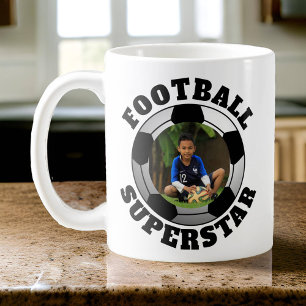 Foton med superstjärna i fotboll/fotboll kaffemugg