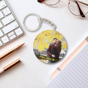 Fotonyckelkedja för höstpar i lycklig