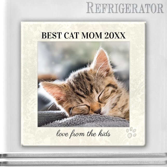 Fotoportorn Best Cat Mamma Mors dag Magnet (A pretty off-white stylized design magnet featuring your own cat photo with a paw signature)