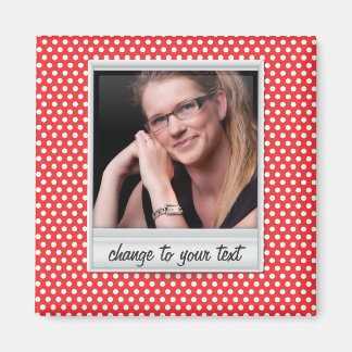 fotoram på vit och röd polkadot magnet