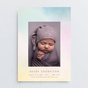 Fotoregnbåge i gräns med mjuk vattenfärg baby meddelande