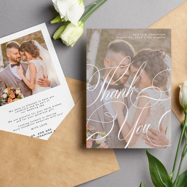 Fotoromantiskt calligraphy-skriptmeddelande bröllo tack kort (Skapare uppladdad)