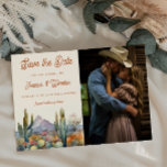 Fotospara datum för Modern Desert Cactus Vykort<br><div class="desc">Modern Desert Cactus Photo Save the Date Invation Postcard Meddela din speciella dag med vårt moderna Desert Cactus Photo Save the Date Postcard, en perfekt blandning av personlig charm och naturskönhet. Den här unika designen visar ditt omhuldade fotoset mot ett gott, vattenfärgsökenlandskap. Scenen lever med vibranta katjaktvarianter, rullande berg och...</div>