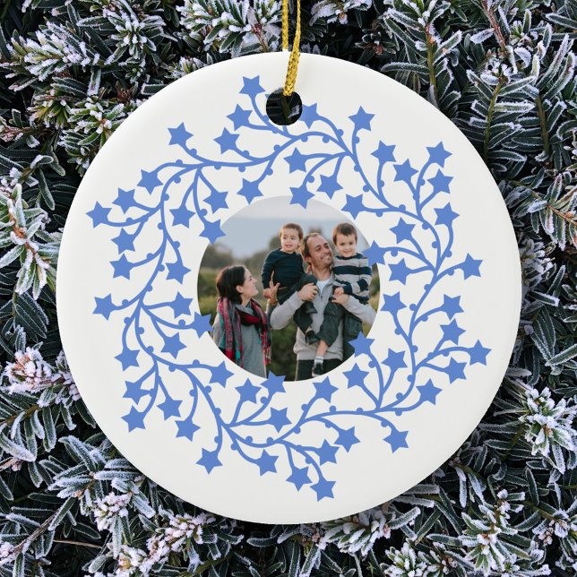 Fotostjärnans andeskandinaviska Helgdag Julgransprydnad Keramik (Modern Scandinavian star wreath garland personalized photo Christmas holiday ceramic ornament)
