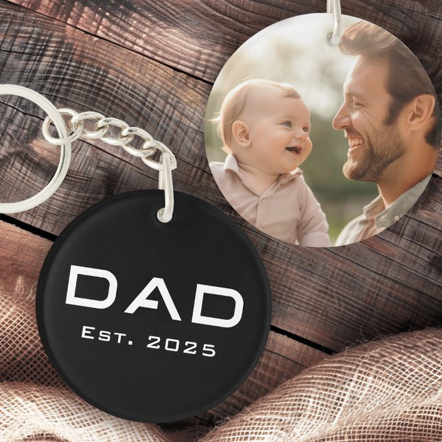 Fotosvart pappa i fars dag nyfödd bebis (Dad est year father's day new baby photo black keychain)