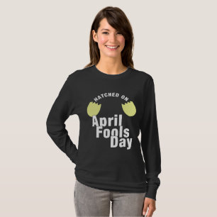 Fött på April dumbom födelsedag för påsk för Tee