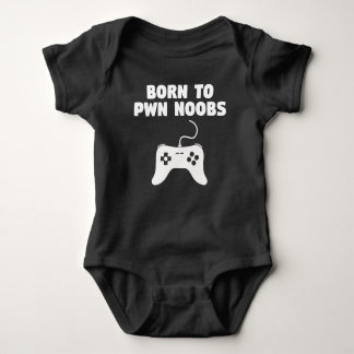 Fött till Pwn Noobs videospel T Shirt