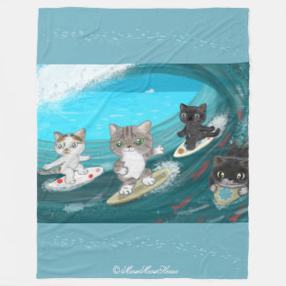 Four Surfing Cats in Izu Fleecefilt