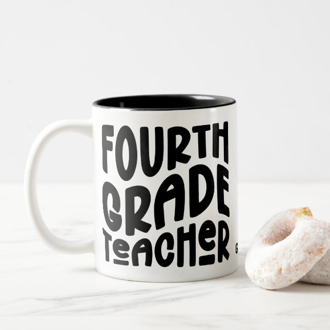 Fourth Grade Teacher | Black Text  Två-Tonad Mugg (Med munk)