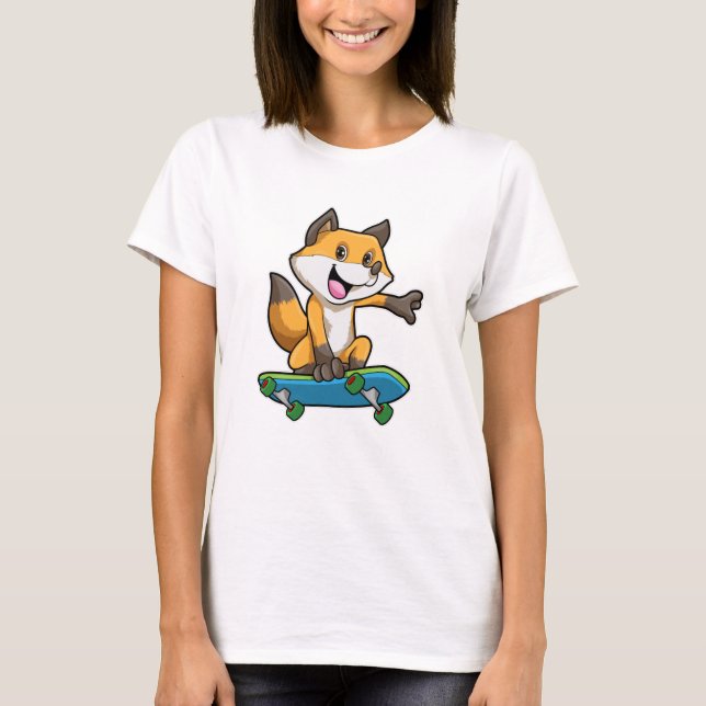 Fox som Skater med Skateboard T Shirt (Framsida)