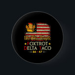 Foxtrot Delta Taco 8647 Låt oss Taco US Flagga Vi  Knapp<br><div class="desc">Foxtrot Delta Taco 8647 Låt oss Taco Us Flagga Vi människor 2</div>