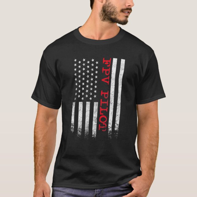 Fpv Freestyle Racecopter Pilot Drone Drone T Shirt (Framsida)