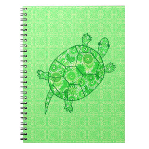 Fractal swirl turtle - lime and emerald grönt anteckningsbok med spiral