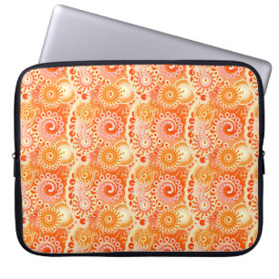 Fractalen virvlar runt mönster, skuggar av laptop sleeve