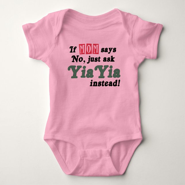 Fråga precis YiaYia T-shirt (Framsida)