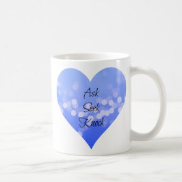 Fråga sökandenknackning kaffemugg