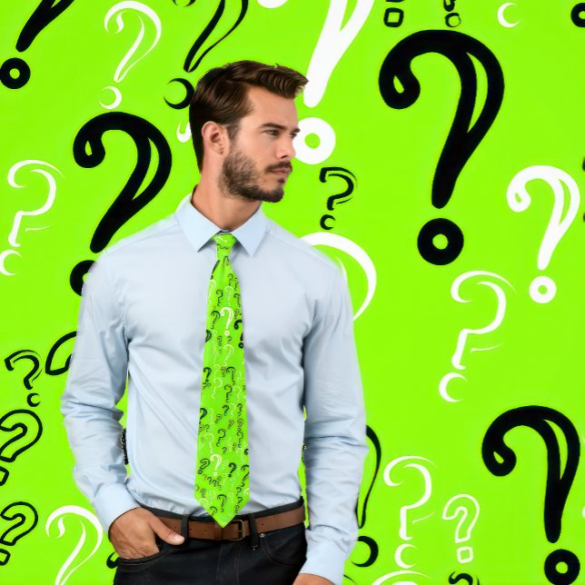 Frågemarkeringar Tie- White, Black, Chartreuse Slips (Man wears a light green neckties with a pattern of question marks in white and black.)