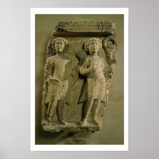 Fragment av en basrelief-plack som avger två sålda poster (Framsidan)