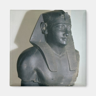 Fragment av en egyptisk stilstaty av Ptolemy mig Magnet