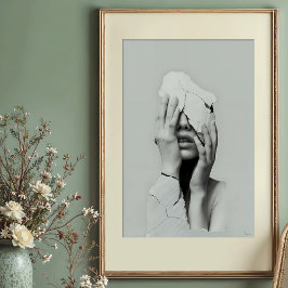 Fragmenterad tystnad - Surreal krackad Porträtt Poster