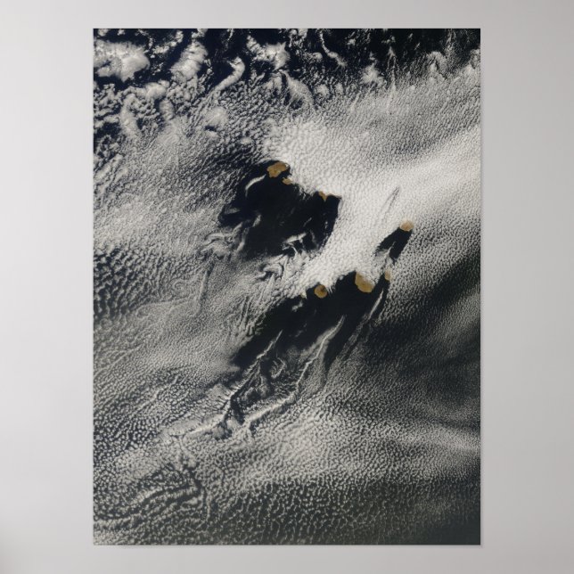 Frakt-vågformade vågmoln och molnvlar poster (Framsidan)