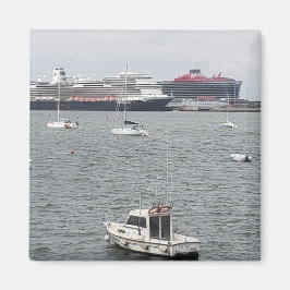 Fraktaser i Bilbao-hamnen, Spanien | Fridge Magnet