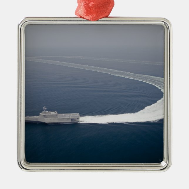 Frakten för kustkamp Självständighet 4 Julgransprydnad Metall (Framsidan)